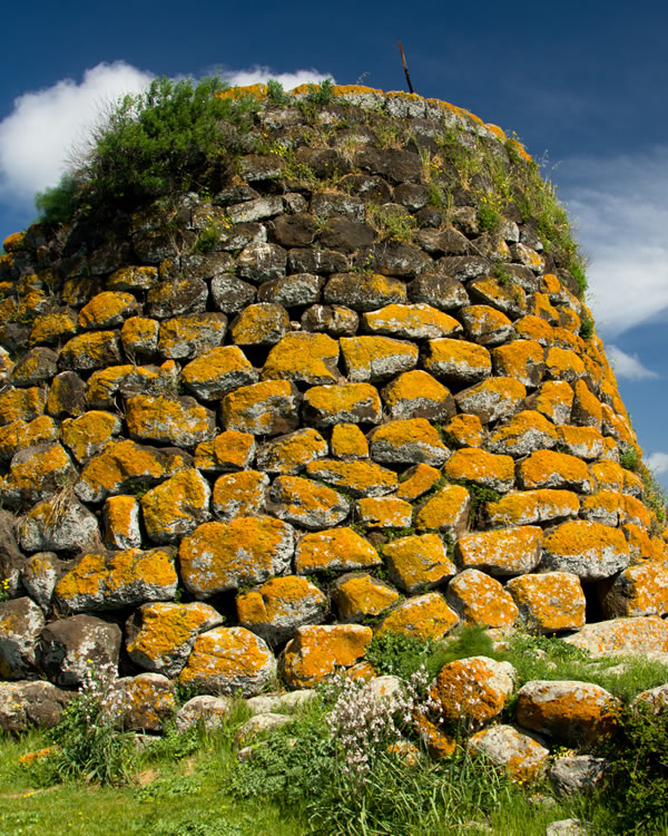 camping village calapineta siniscola sardegna archeologia