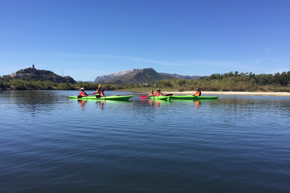 camping village calapineta siniscola sardegna canoa