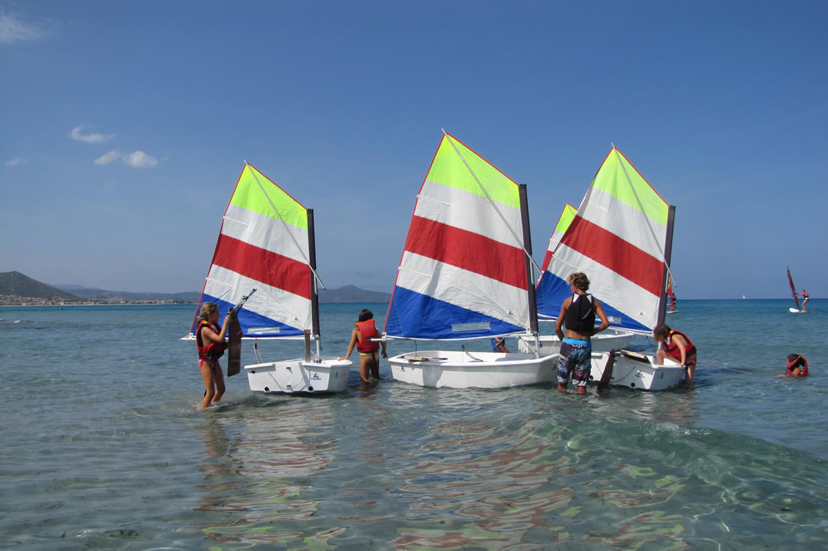 camping village calapineta siniscola sardegna vela