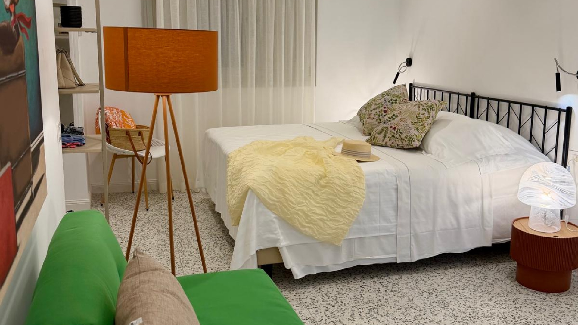 Green Deluxe Suite