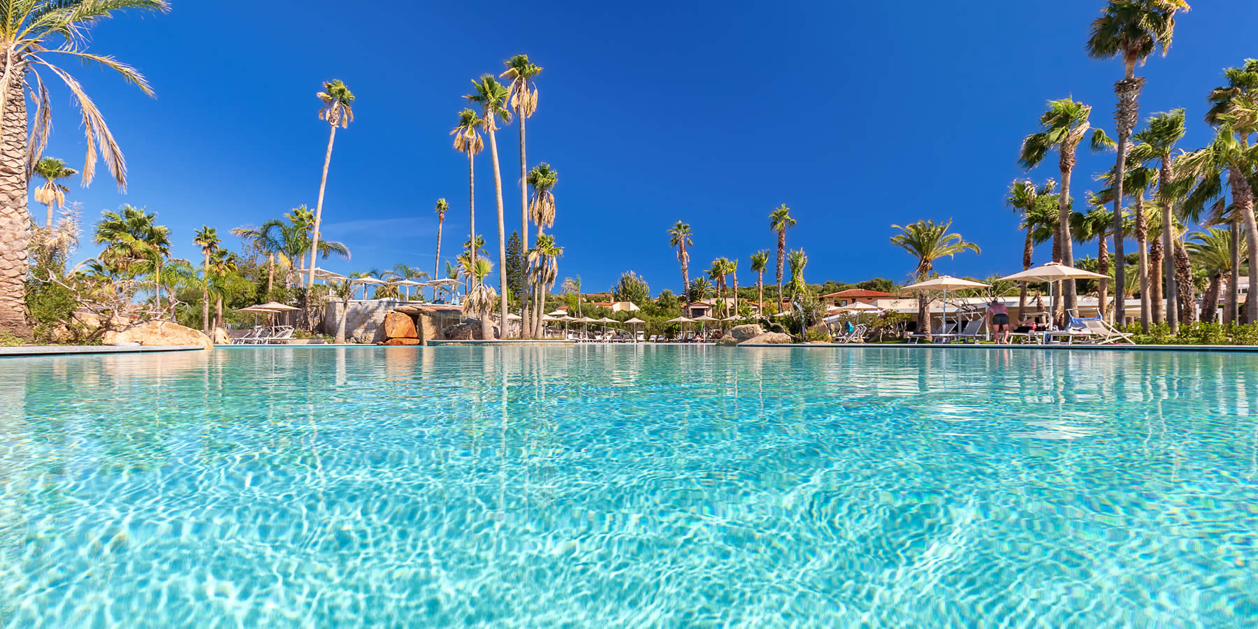 hotel club saraceno arbatax sardegna piscine