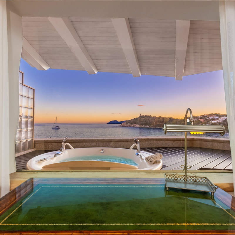 Deluxe vista mare con jacuzzi