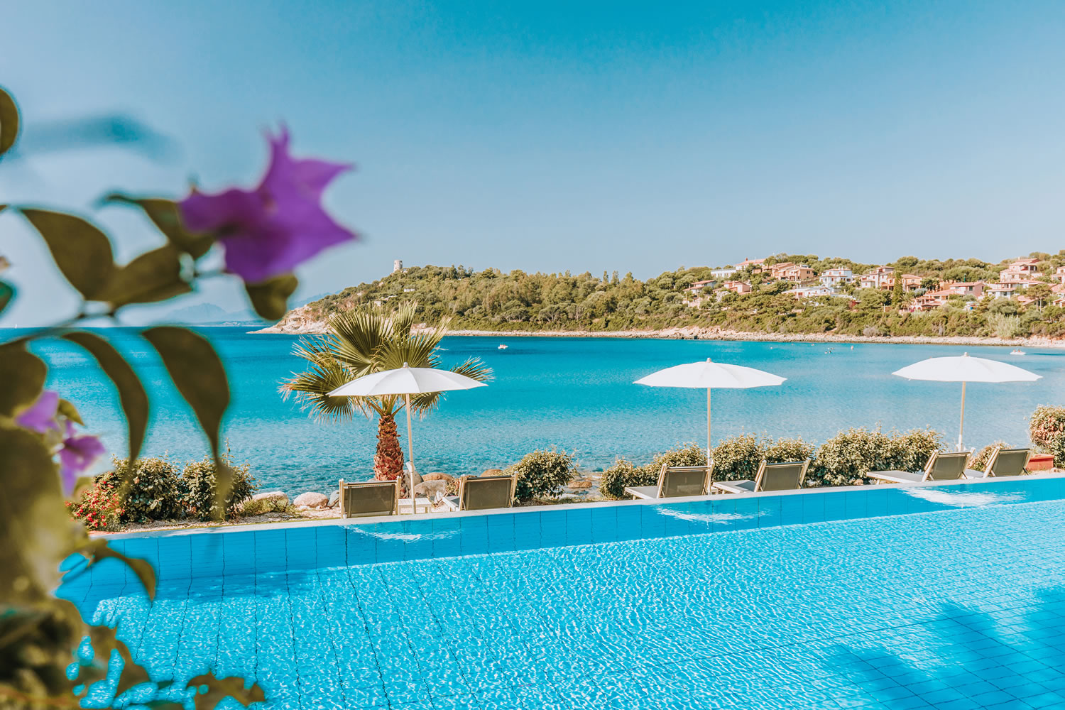 hotel la bitta arbatax sardegna la piscina Hotel La Bitta social low