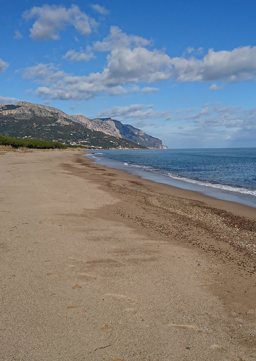 hotel ogliastra lotzorai ogliastra sardegna supramonte spiaggia iscrixedda