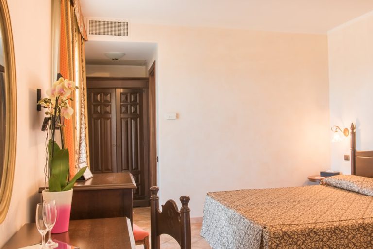 Hotel Lido degli Spagnoli Portoscuso Sardinien Junior Suite Zimmer 5