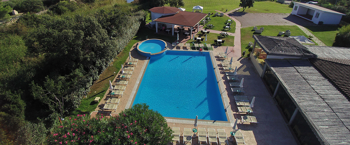 Schwimmbäder Li Suari Club Village