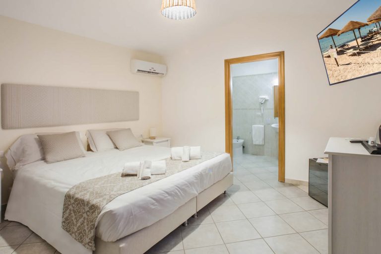 hotel new barcavela pula in sardegna camera vista piscina