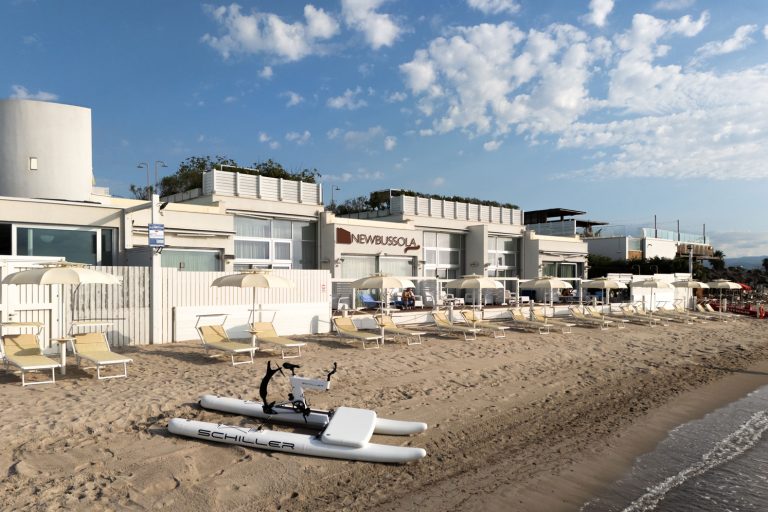 new bussola servizi spiaggia