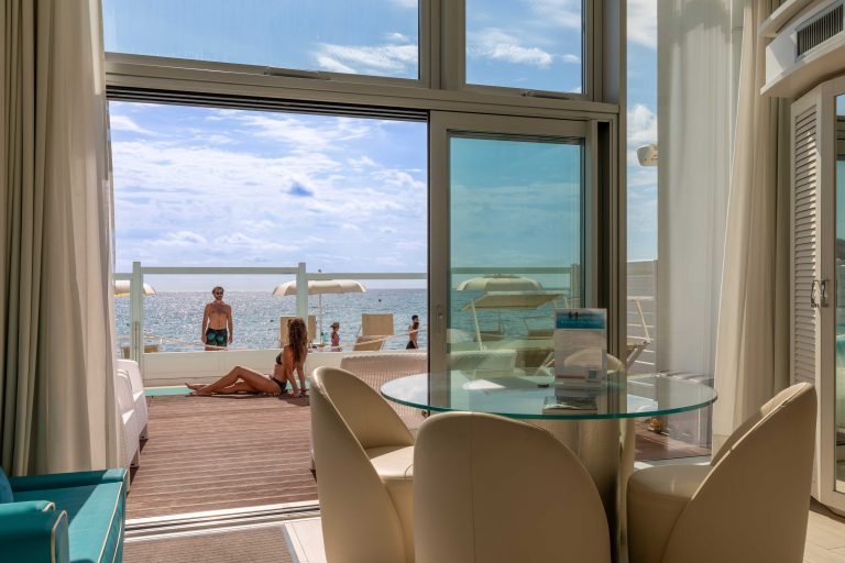 NewBussola mare poetto a settembre